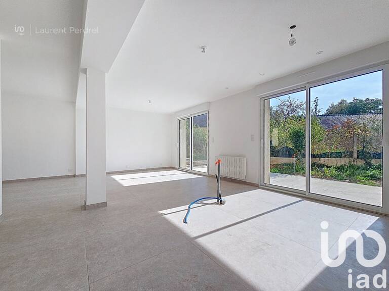 Vente Maison/villa 8 pièces — photo 1