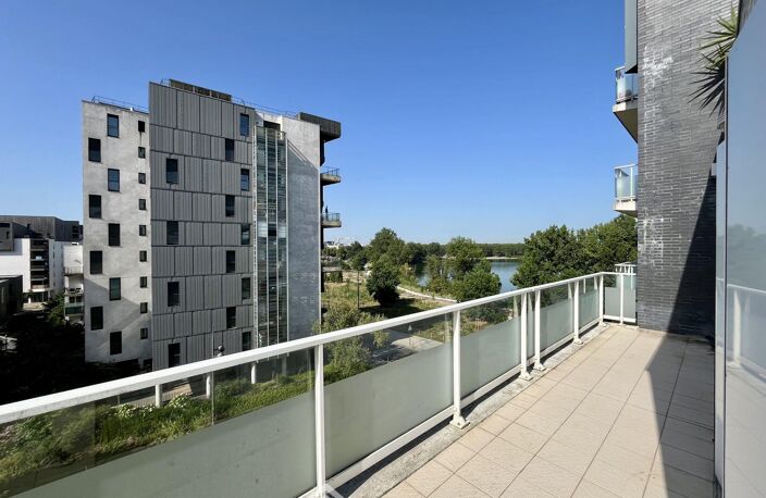 Appartement - 85m² - Bordeaux — photo 2