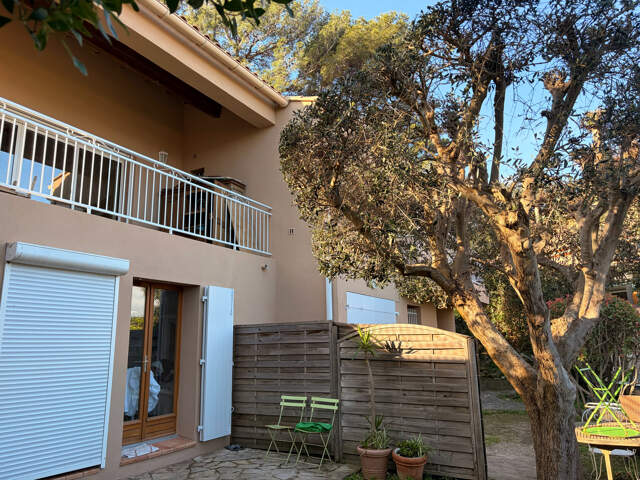 LE BRUSC maison Vue Mer et Port à pied. — photo du bien