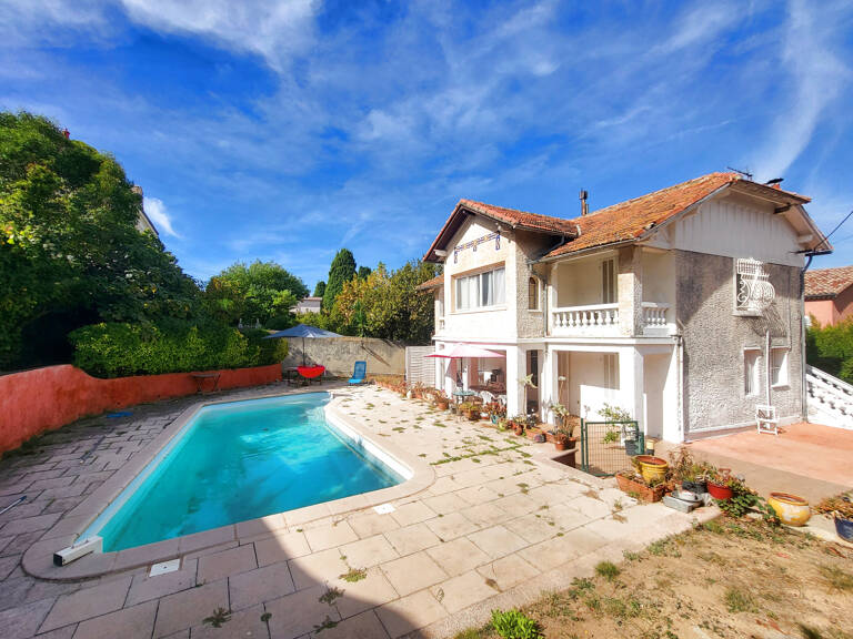 SANARY SUR MER PORTISSOL - Maison ancienne avec piscine — photo 1