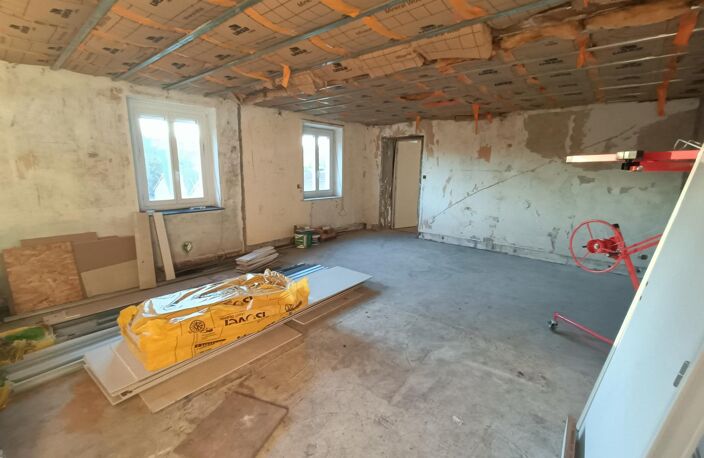 Vente appartement 2 pièces 64 m² Saint-Denis-de-Cabanne (42750) — photo 2