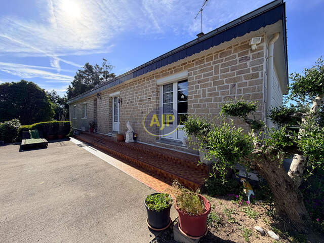 Maison - 6 pieces - 1500m² terrain — photo du bien