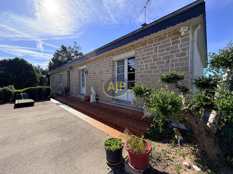 Maison - 6 pieces - 1500m² terrain — photo 1