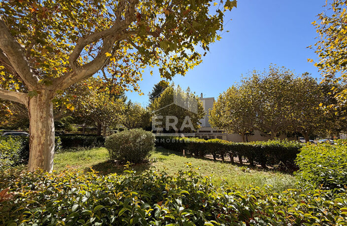 MARSEILLE 13010 SAINT-TRONC  T3 TRAVERSANT 48,60 M² AVEC BALCON ET LOGGIA EXPOSITION SUD — photo 3