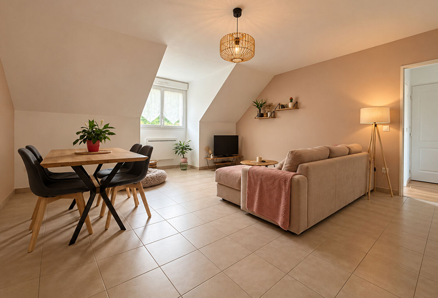 Appartement 4 pièces d'environ 86 m² au coeur de Verneuil-en-Halatte — photo 1