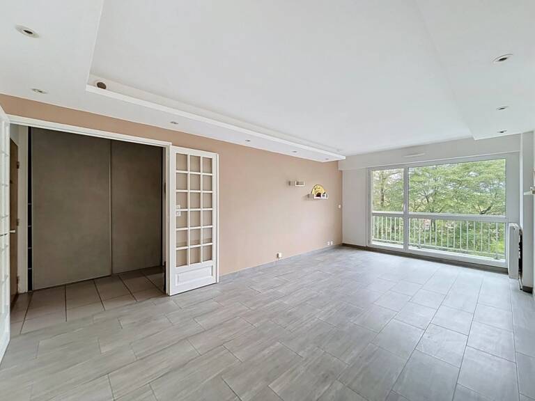 Appartement familial 4 pièces de 79 m² avec balcon, cave et parking – Résidence sécurisée à Brunoy — photo 1