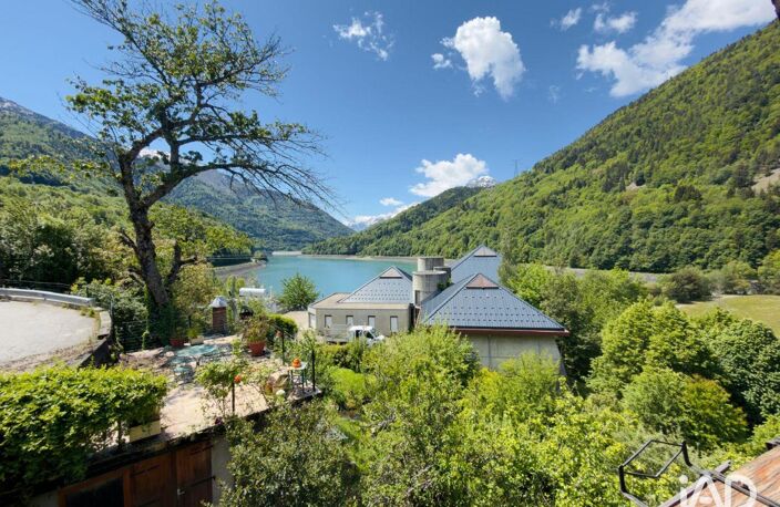 Vente Maison/villa 7 pièces — photo 2