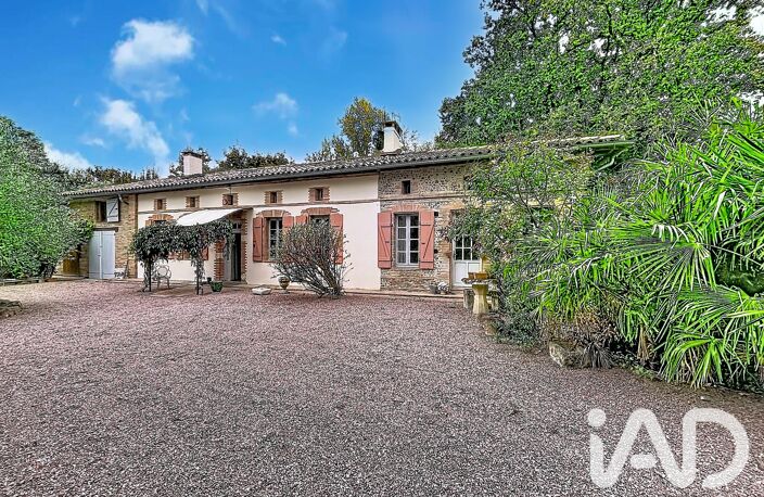 Vente Maison/villa 9 pièces — photo 2