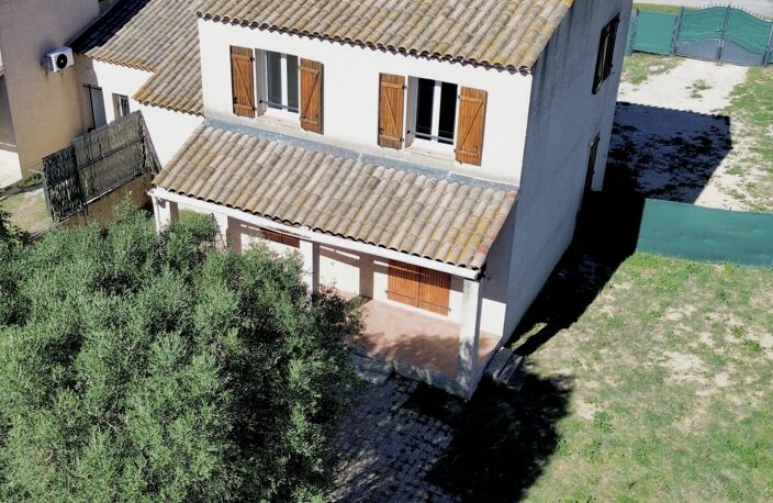 Vente Maison/villa 5 pièces — photo 2