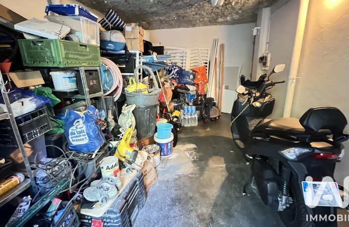 Vente Garage 21 m&sup2; — photo 2
