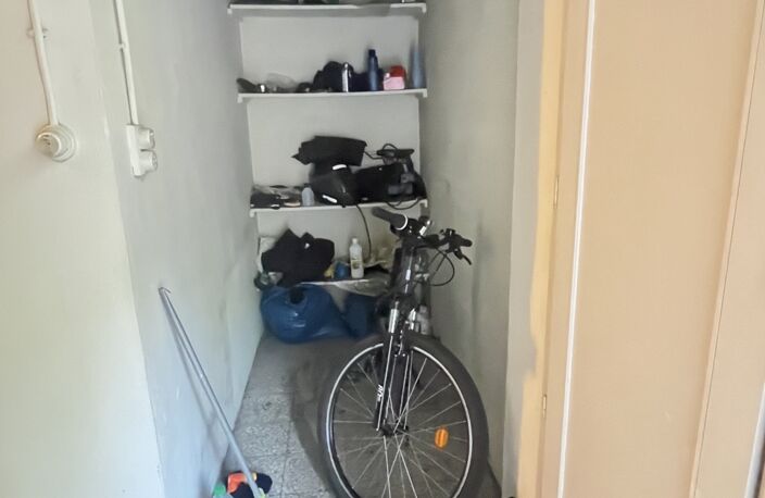 Vente Garage 21 m&sup2; — photo 3