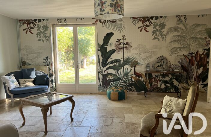 Vente Maison/villa 8 pièces — photo 2