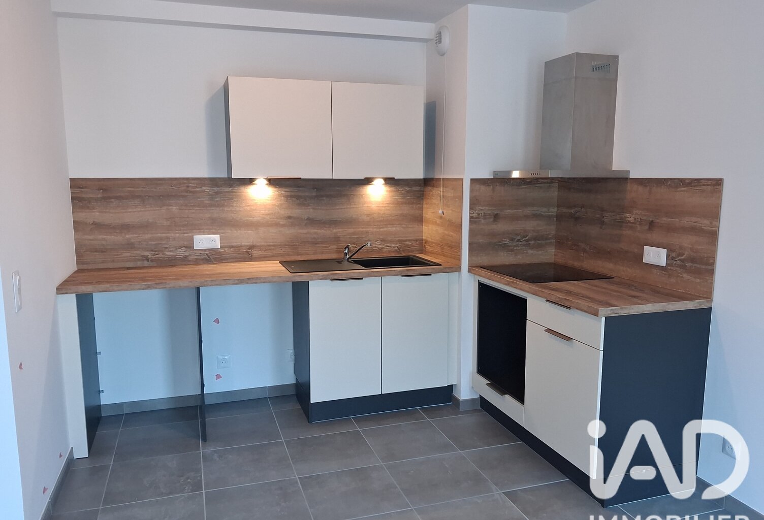Location Appartement 4 pièces — photo 1