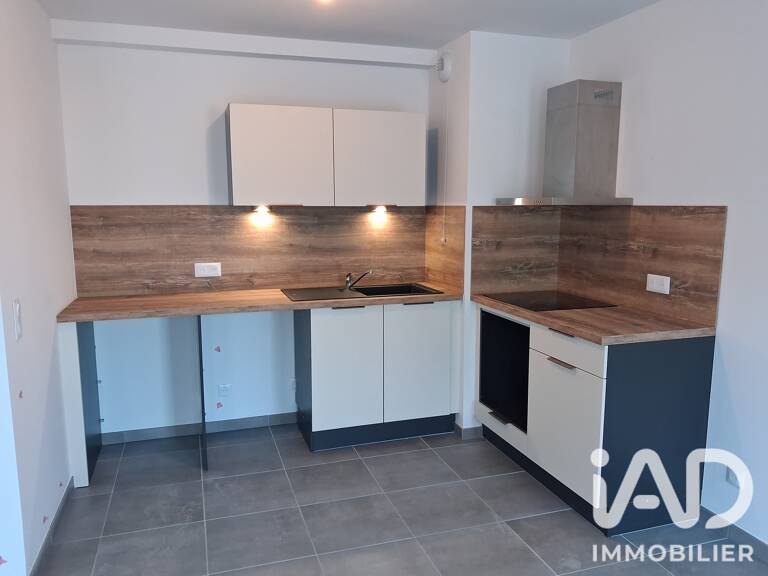 Location Appartement 4 pièces — photo 1