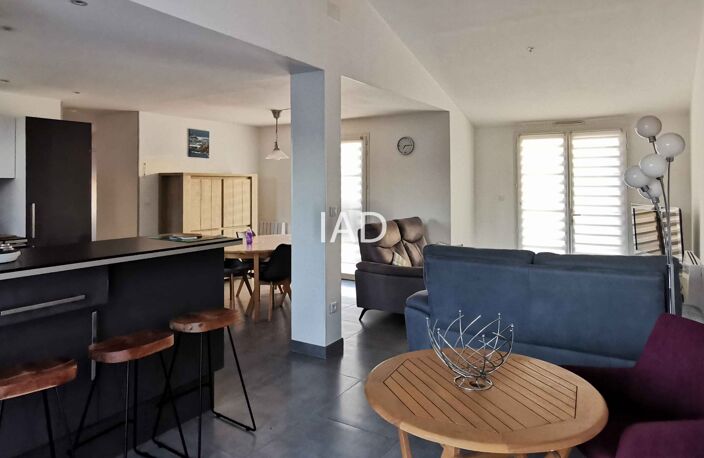 Vente Maison/villa 5 pièces — photo 2