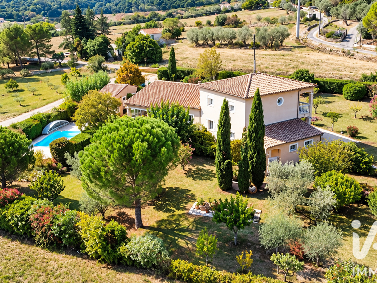 Vente Maison/villa 7 pièces — photo 1