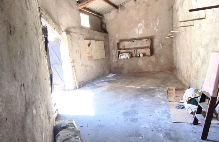 Vente Garage 40 m&sup2; — photo 3