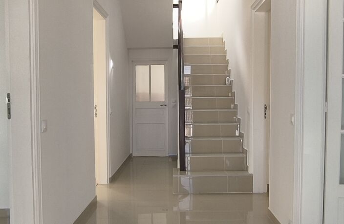 Vente Maison/villa 5 pièces — photo 2