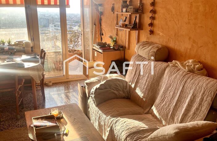 T4/5 ETAGE ELEVE AVEC CAVE ET BOX EN SOUS SOL — photo 3