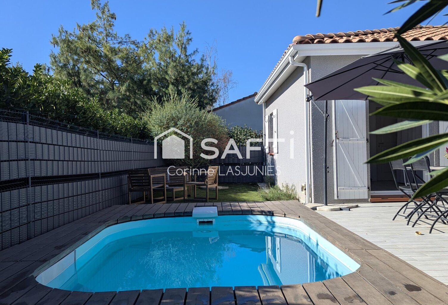 MAISON AVEC PISCINE À ONDES  RARE SUR LE SECTEUR — photo 1