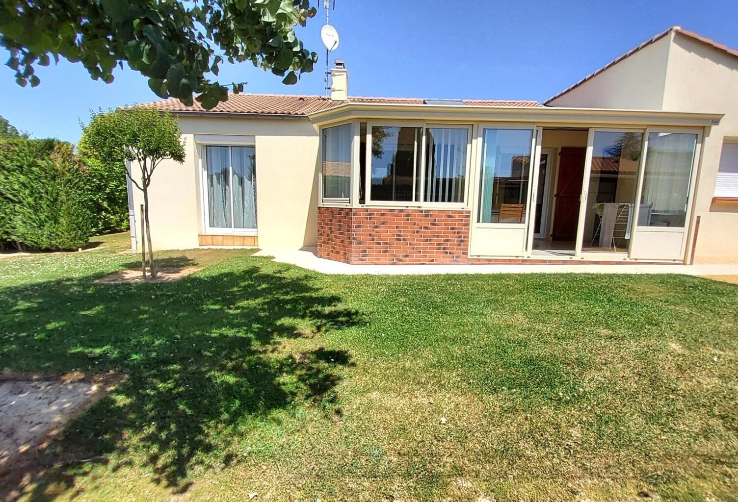 Maison de plain-pied 128m2, 4 chambres, 1 véranda — photo 1