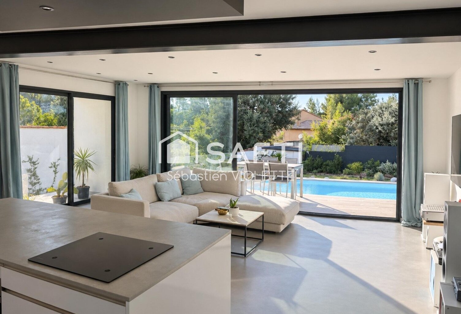 Villa avec piscine, entre Avignon et les Alpilles — photo 1