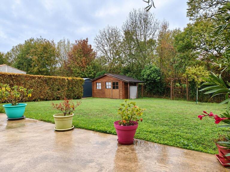 Maison de plain-pied  3 chambres  Garage  Terrain de 795 m² — photo 1