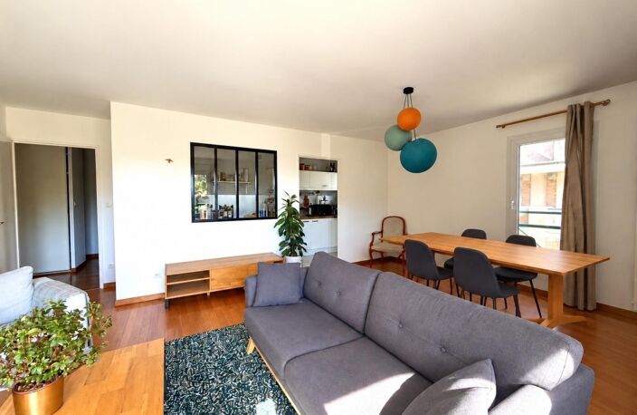 Appartement T4 de 83m², balcon, garage et cave — photo 2