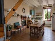 Maison atypique en pierre de 143 m²  Charme, beaux volumes et potentiel locatif — photo 3