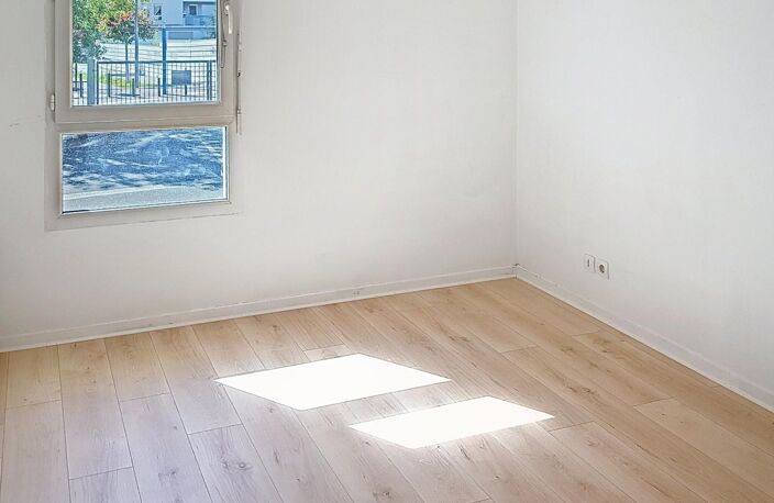 Très Bel Appartement 3P Lumineux avec Extérieur au pied de la Gare RER de Cergy-le-Haut — photo 5