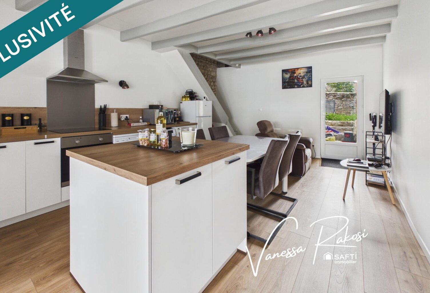 MAISON EN PIERRE RÉNOVÉE AVEC JARDIN, PROCHE COMMODITÉS , 30 MINUTES DE L'OCEAN — photo 1