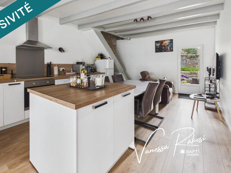 MAISON EN PIERRE RÉNOVÉE AVEC JARDIN, PROCHE COMMODITÉS , 30 MINUTES DE L'OCEAN — photo 1
