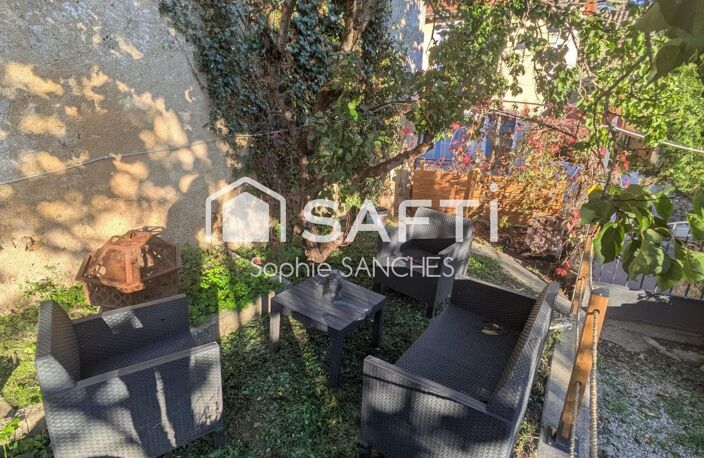 Maison centre bourg avec un jardin — photo 3