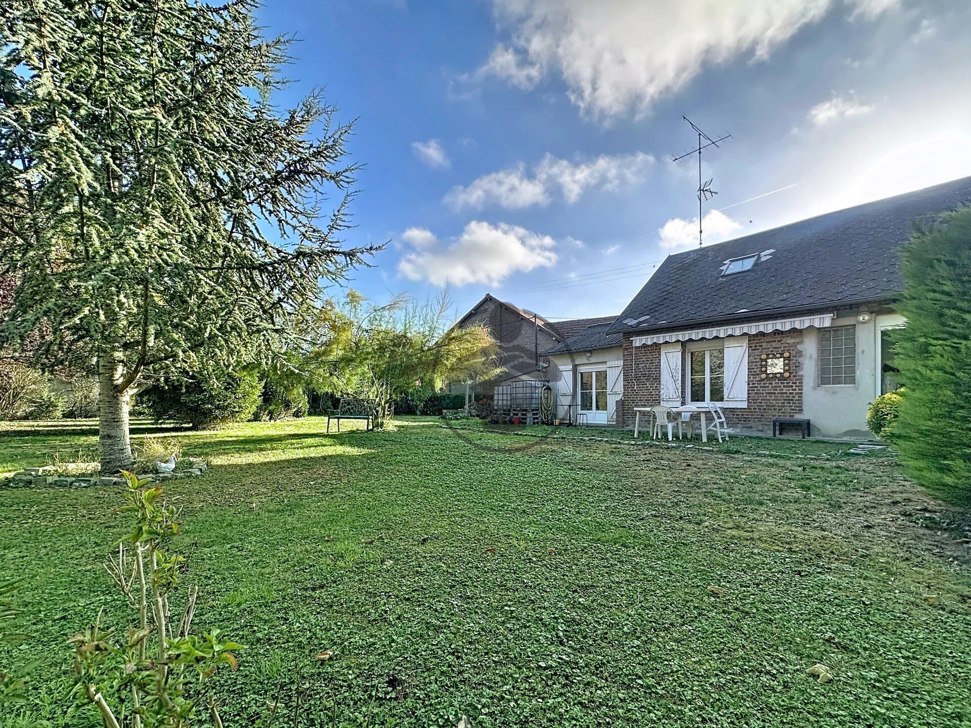 Maison 4 pièces 91 m² · à Hinacourt · 91 m² · 137 500 €