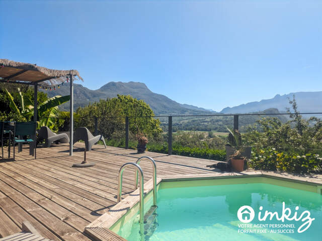 Maison familiale avec piscine et vue d’exception — photo du bien