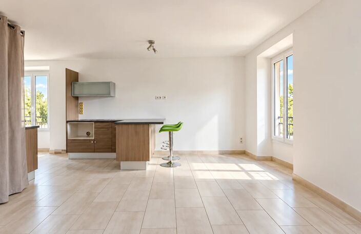 LES ARCS-SUR-ARGENS – SUPERBE 3 PIÈCES RÉNOVÉ DE 63 M² – DERNIER ÉTAGE — photo 3