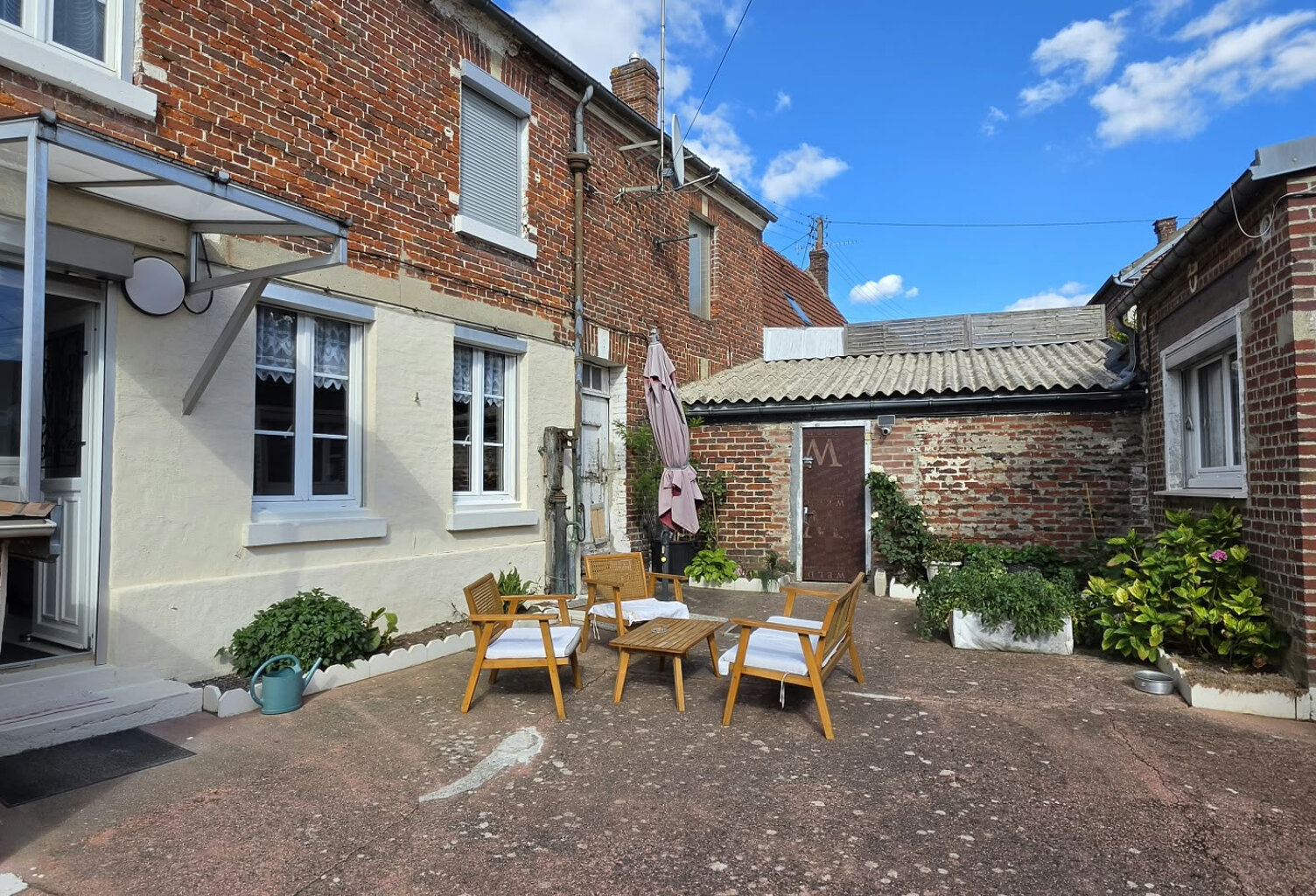 Charme de la brique & fort potentiel : Maison de village ave — photo 1