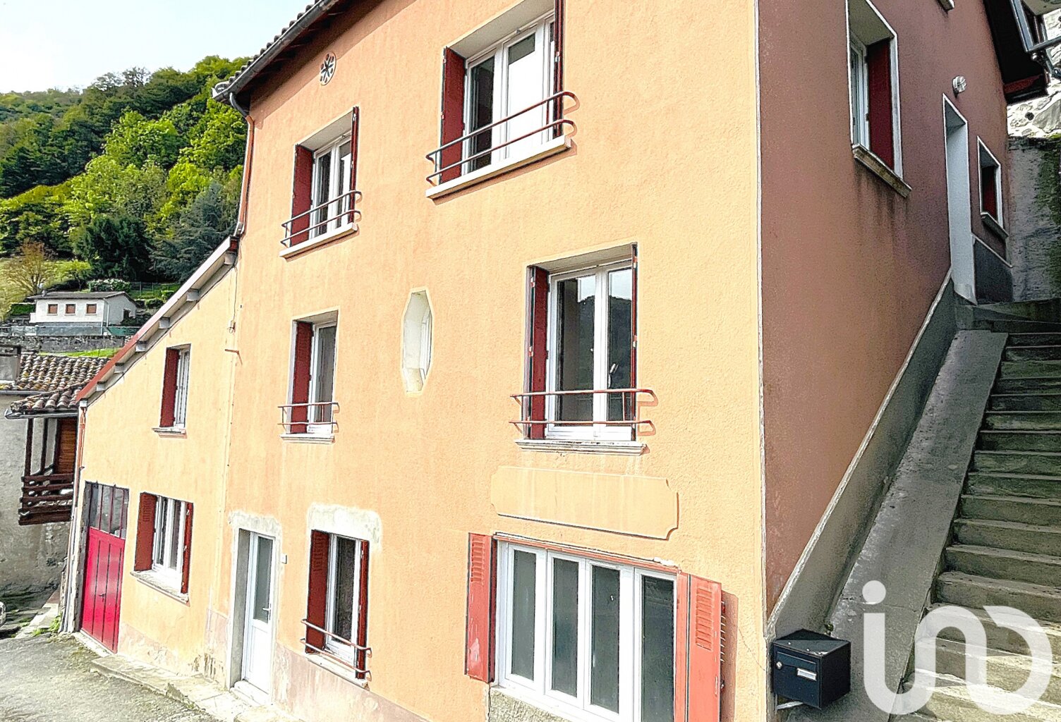 Vente Maison/villa 8 pièces — photo 1
