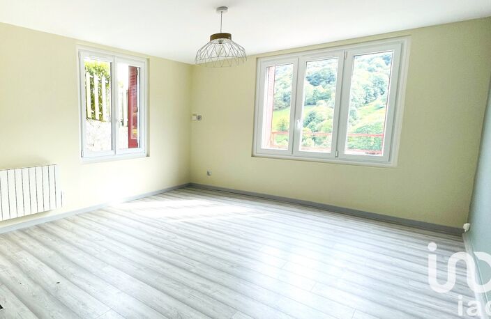 Vente Maison/villa 8 pièces — photo 2