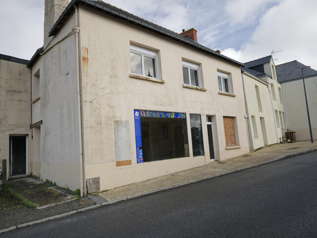 Pierric -- Maison 130,5 m2, 3 chambres et garage d'env. 70 m2