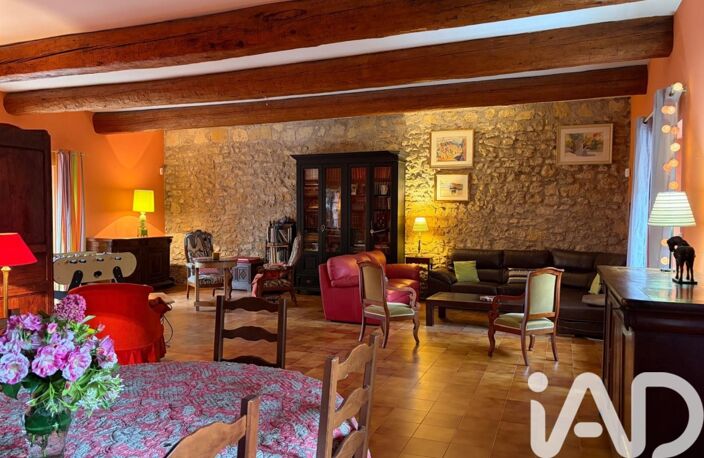 Vente Maison/villa 9 pièces — photo 2