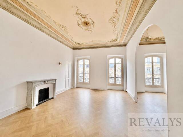 Appartement bourgeois — photo du bien