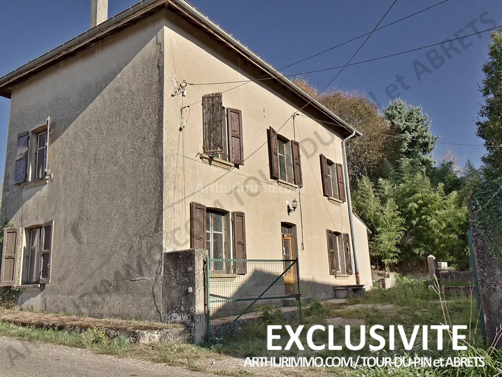 Maison 6 pièces 120 m² · aux Abrets en Dauphiné · 120 m² · 135 000 €