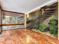 Appartement en plateau à aménagé en dernier étage avec ascenseur — photo 2