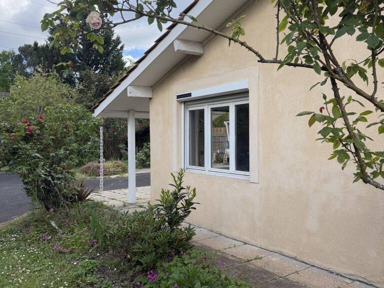 Maison de plain pied avec grand terrain — photo 1