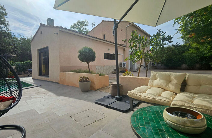 Maison T6 de 115m² sur parcelle de 480m², piscine, stationnement, au calme — photo 2