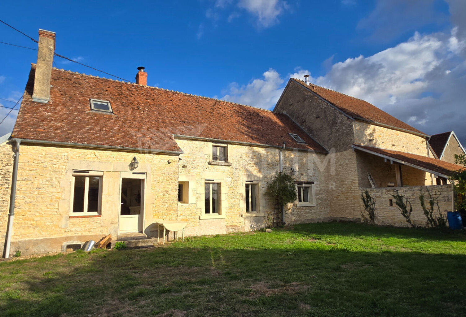 Ancienne longère en pierre rénovée - 182m² — photo 1