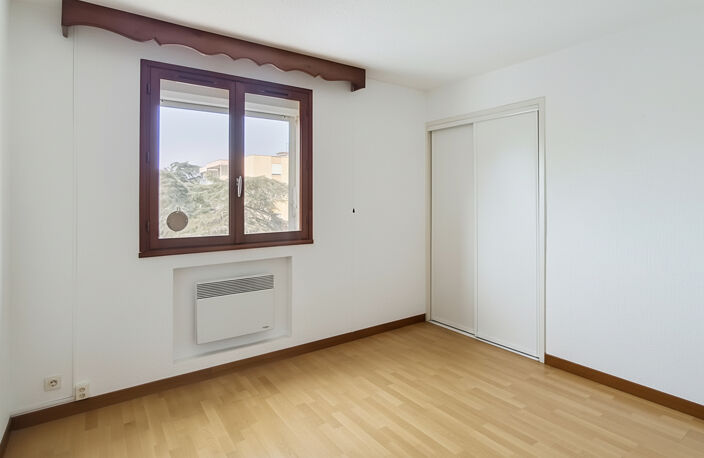 FREJUS DERNIER ETAGE T5 DOUBLE PARKING GARAGE CAVES — photo 5