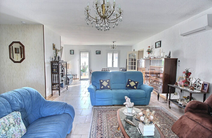 St Victoret, Maison plain-pied 5 pièces d'environ 109 m2 sur une parcelle de 390 m² avec garage — photo 4