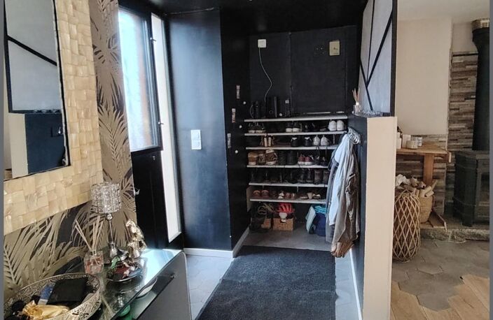 Belle Maison en pierre rénovée,  jardin arboré, au coeur d'un village, proche de la Gare, axe Rennes- St MALO,   St Médard sur ille- 20 mn de Rennes — photo 5